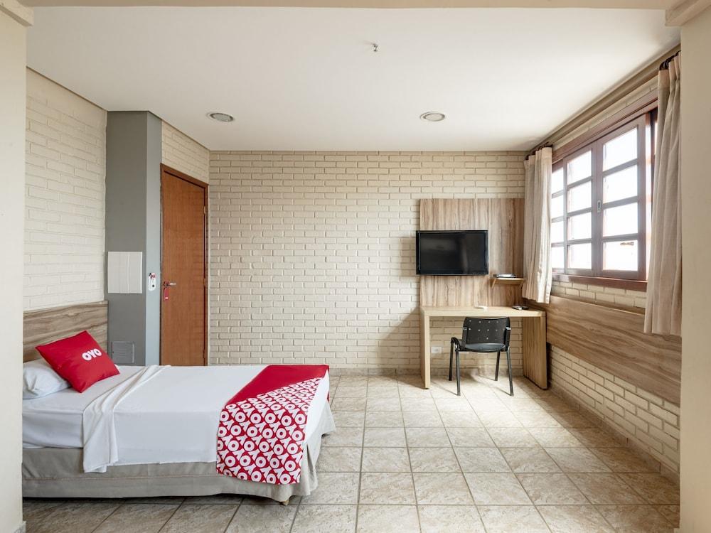 Rede Andrade Goiania Centro Hotell Exteriör bild