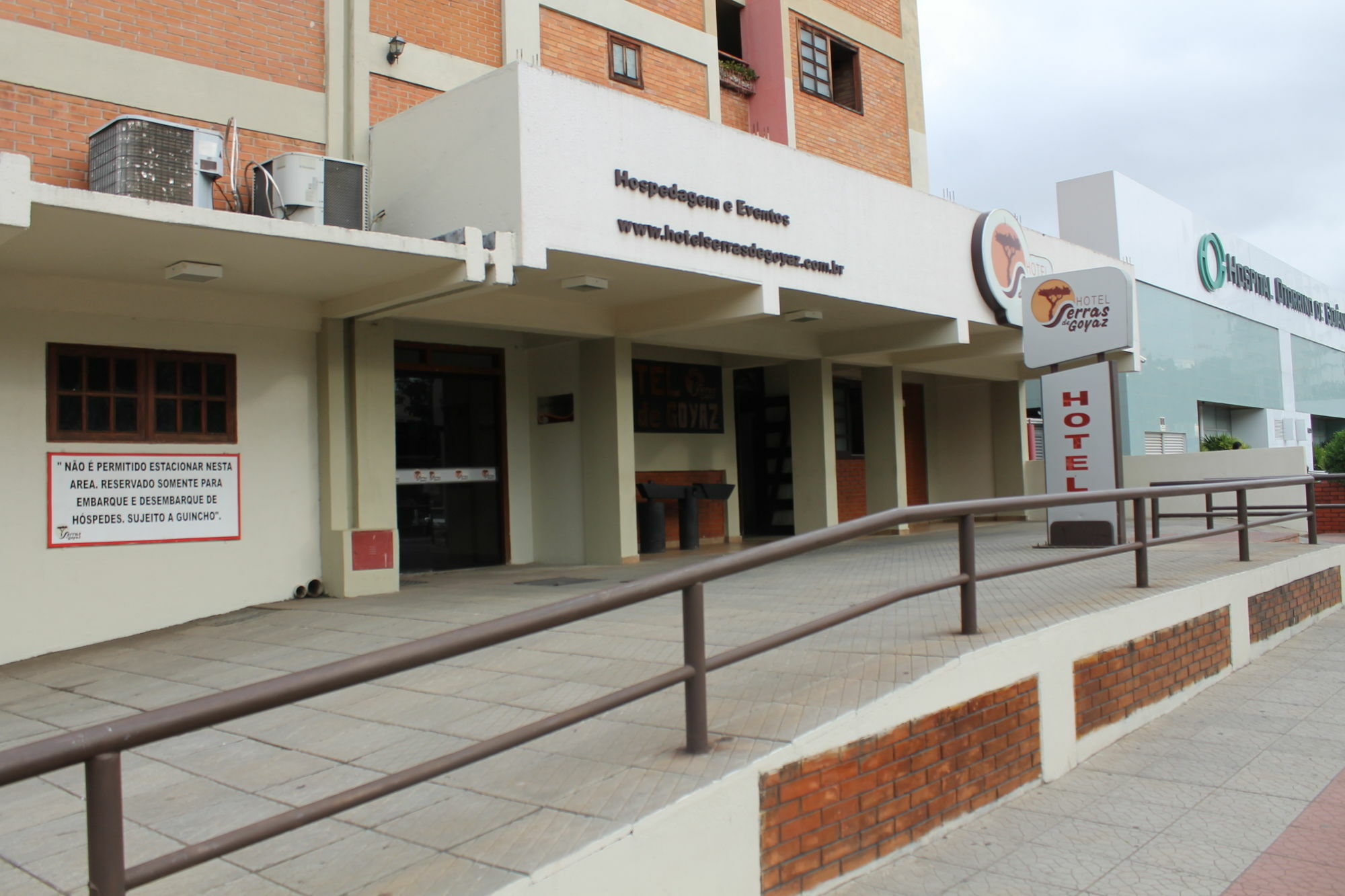 Rede Andrade Goiania Centro Hotell Exteriör bild